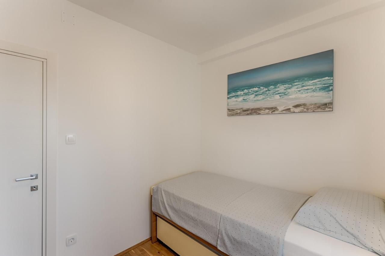 Two Bedroom Apartment Paris غييكا المظهر الخارجي الصورة